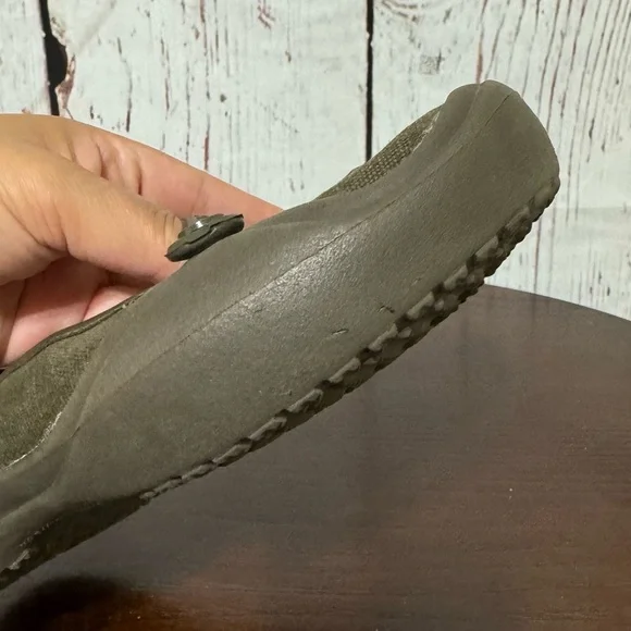 CROCS women’s loafer flats in chocolate brown color size 6 removable insole GUC - Picture 5 of 15